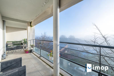 Appartement - 85 m² - 4 pièces