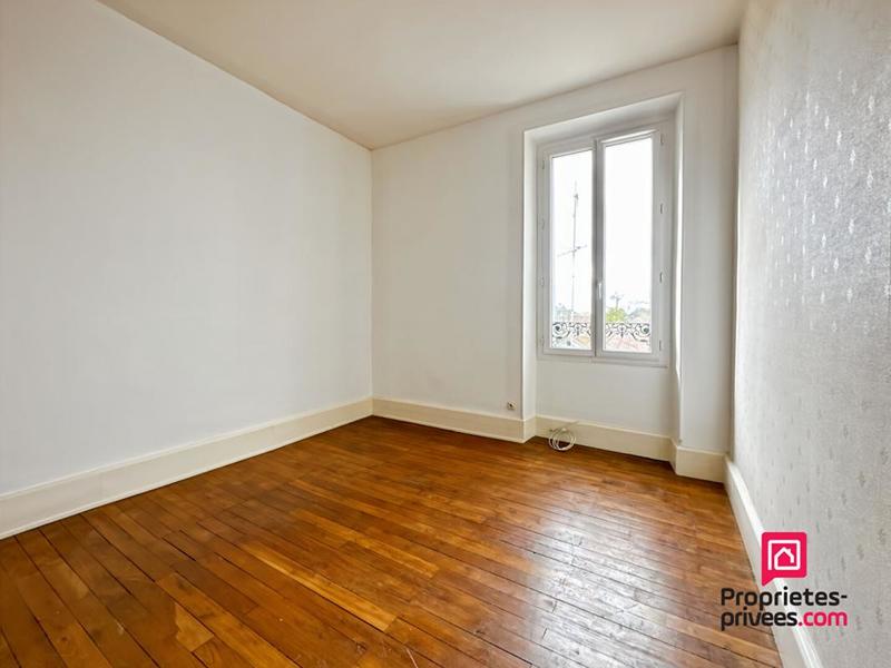 Maison - 370 m² - 5 pièces