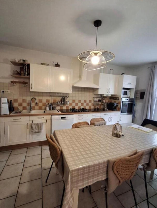 Maison - 104 m² - 4 pièces