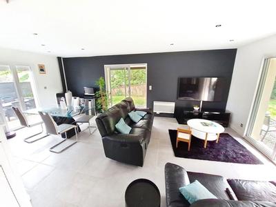 Maison - 106 m² - 4 pièces