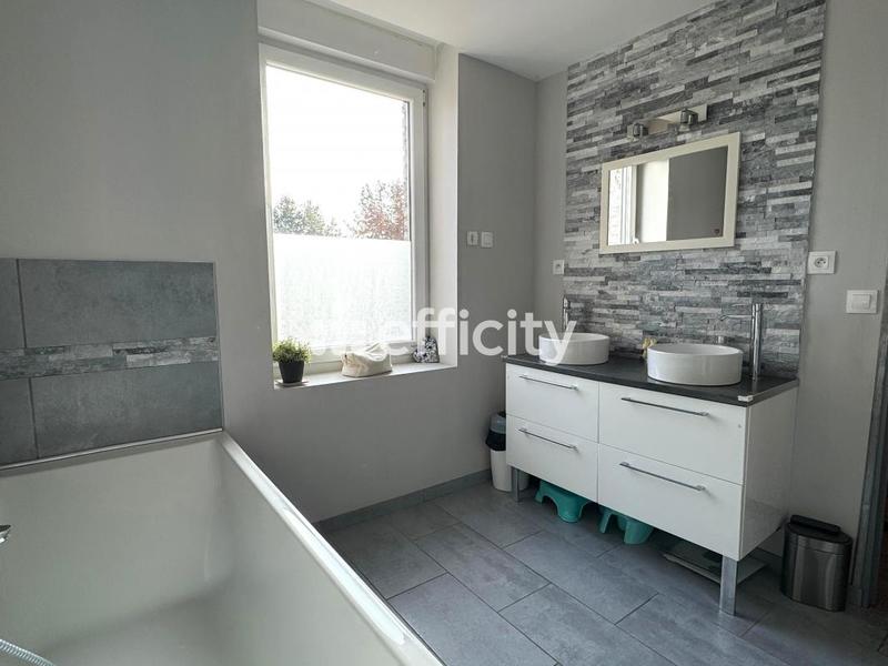 Maison - 144 m² - 5 pièces