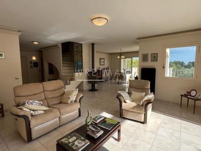 Villa - 200 m² - 5 pièces