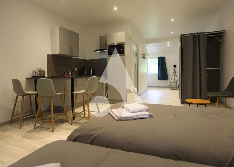 Demeure - 600 m² - 17 pièces