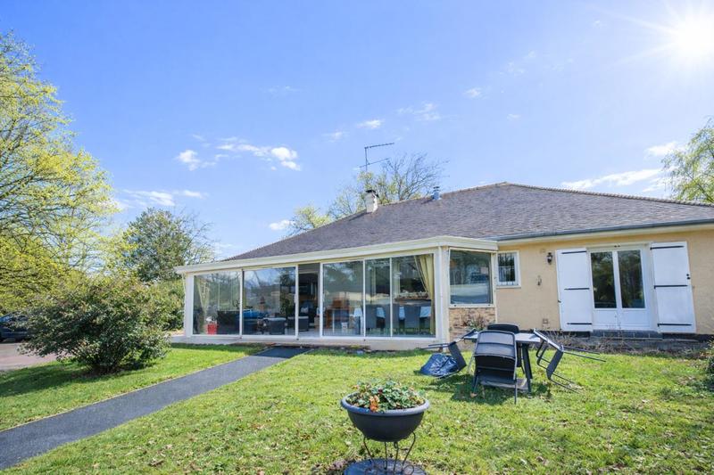 Maison - 199 m² - 8 pièces