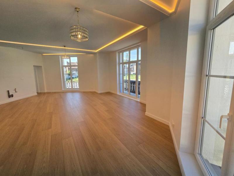 Appartement - 106 m² - 4 pièces