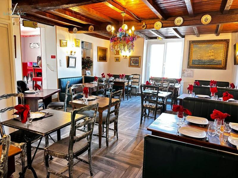 Local commercial - 234 m²