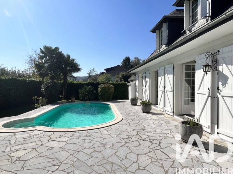 Maison - 143 m² - 6 pièces