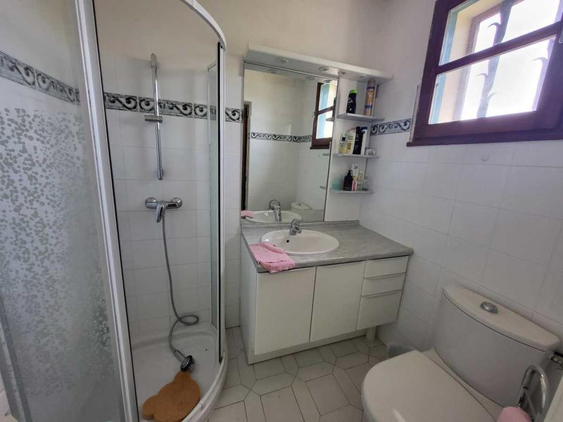 Maison - 200 m² - 7 pièces