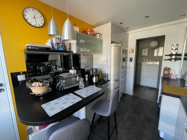 Appartement - 104 m² - 4 pièces