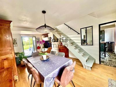 Maison - 105 m² - 5 pièces