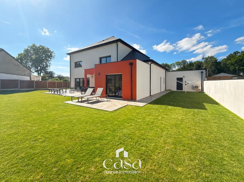 Maison - 203 m² - 7 pièces