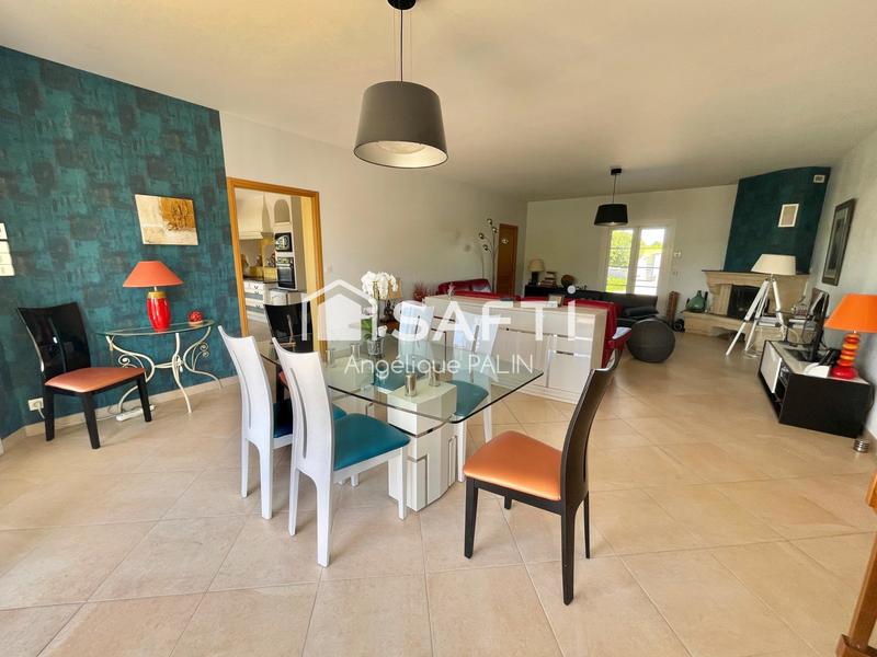 Maison - 159 m² - 6 pièces