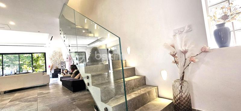 Maison - 152 m² - 7 pièces