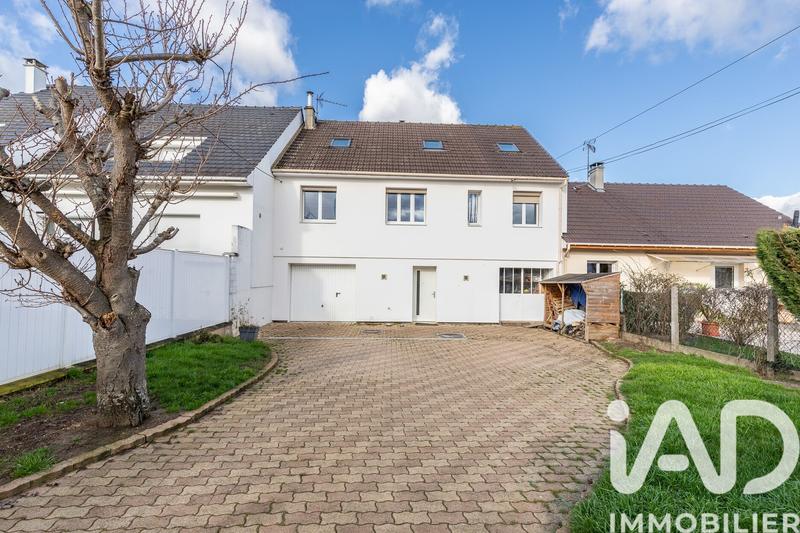 Maison - 116 m² - 6 pièces