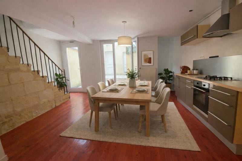 Maison - 110 m² - 4 pièces