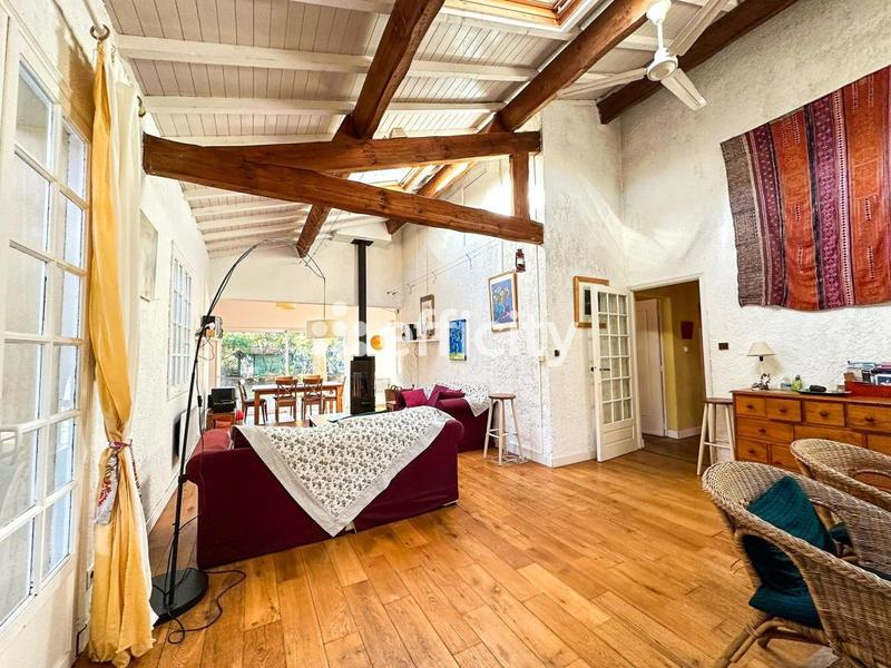 Maison - 140 m² - 5 pièces