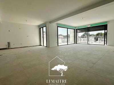 Appartement - 149 m² - 5 pièces