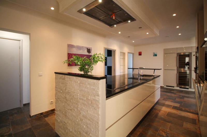 Appartement - 140 m² - 6 pièces