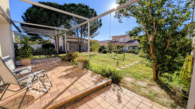 Villa - 259 m² - 7 pièces