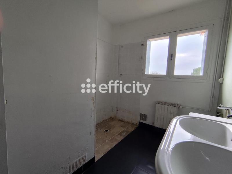 Maison - 180 m² - 8 pièces