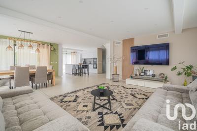 Maison - 184 m² - 7 pièces