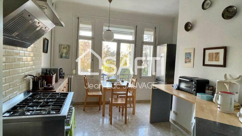 Appartement - 130 m² - 4 pièces