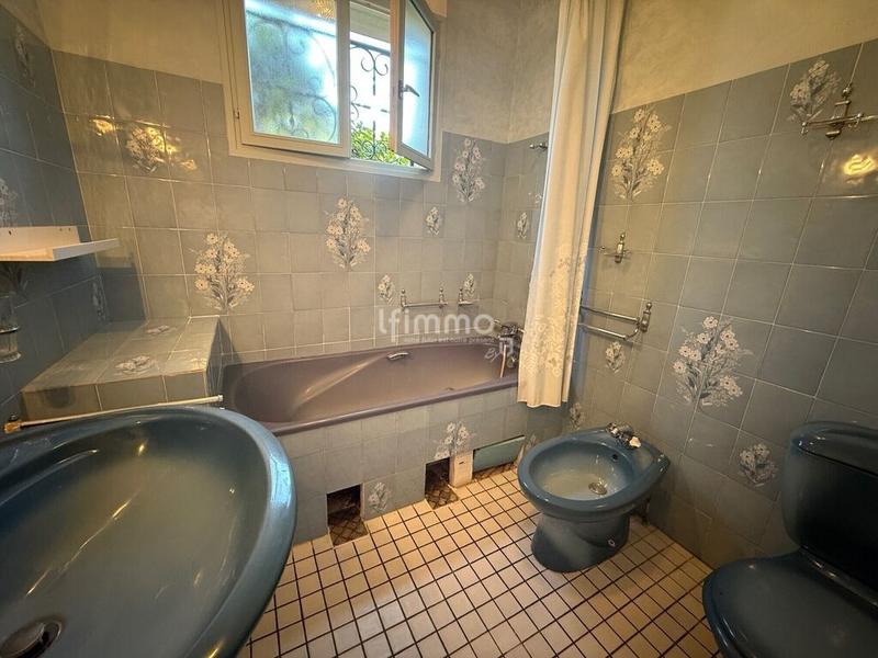 Maison - 145 m² - 7 pièces