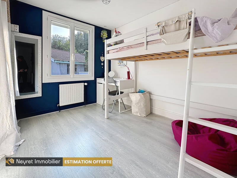 Maison - 102 m² - 5 pièces