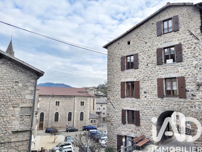 Maison de ville - 116 m² - 9 pièces