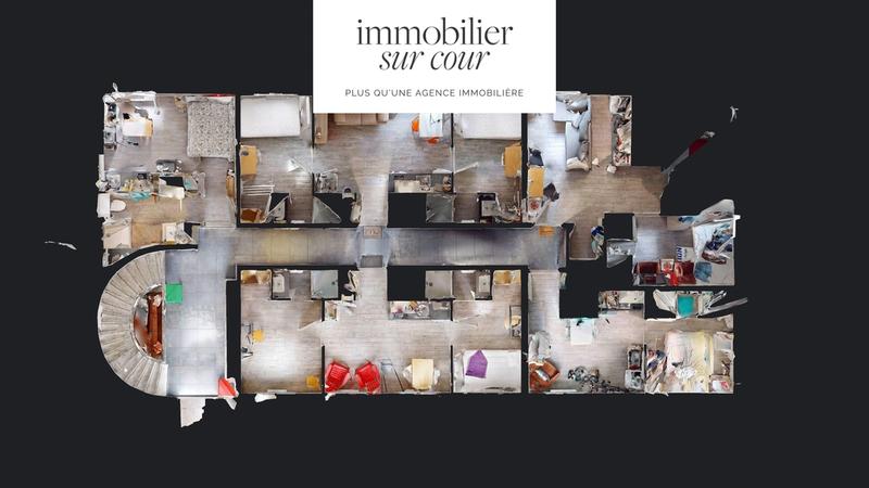 Local d'activité / Entrepôt - 326 m² - 20 pièces