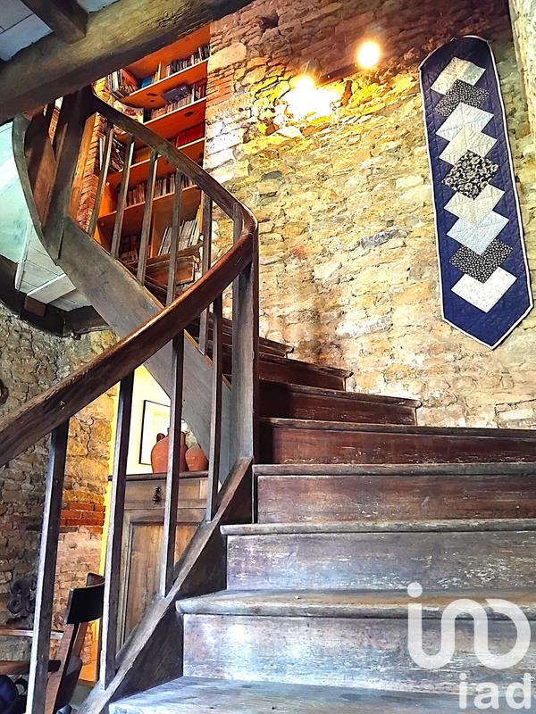 Maison - 227 m² - 7 pièces