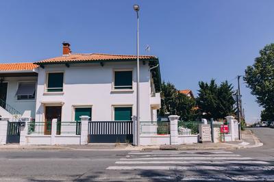 Chambre - 13 m² - 1 pièce