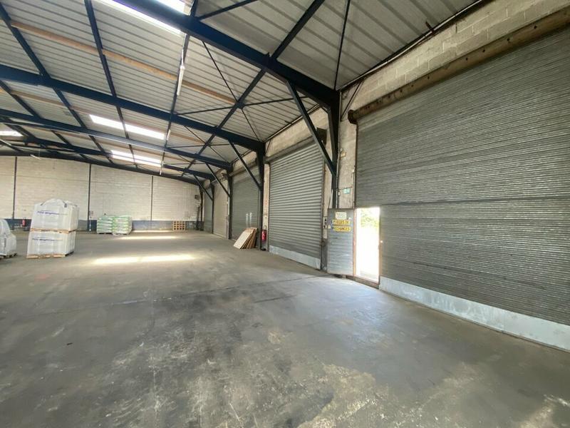 Local d'activité / Entrepôt - 3 000 m²