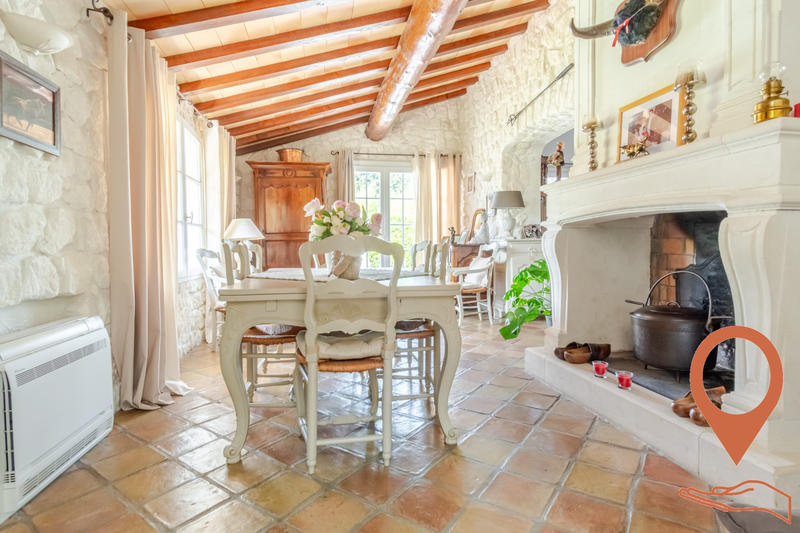 Villa - 182 m² - 9 pièces