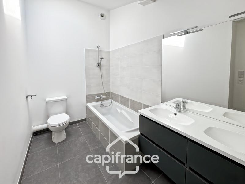 Maison - 93 m² - 4 pièces