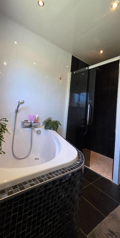 Maison - 142 m² - 6 pièces