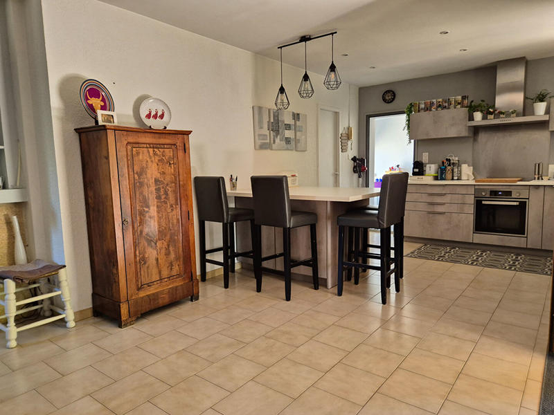 Villa - 95 m² - 5 pièces