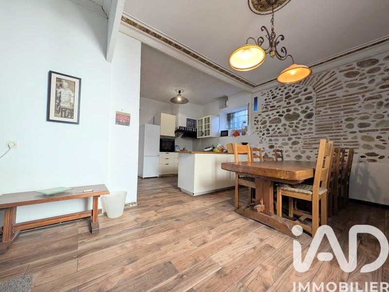 Maison - 200 m² - 7 pièces