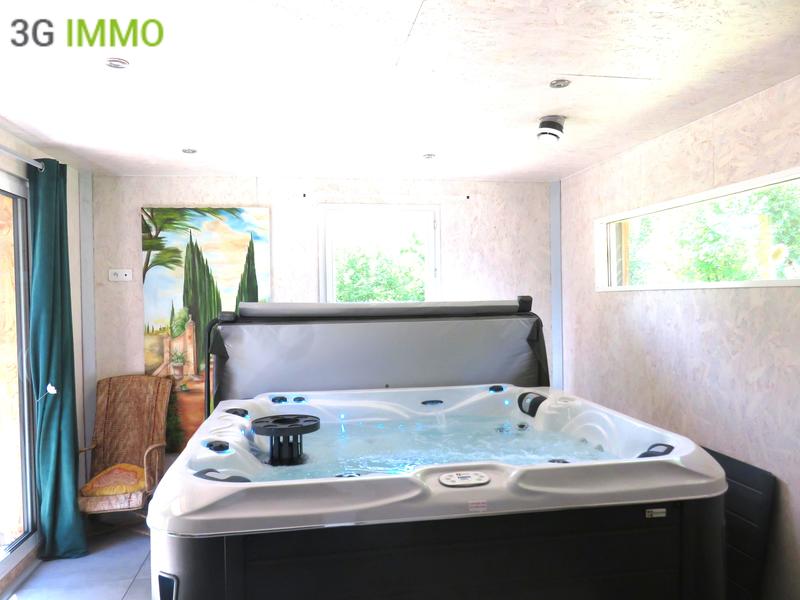 Villa - 333 m² - 20 pièces