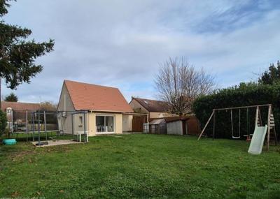 Maison - 93 m² - 4 pièces