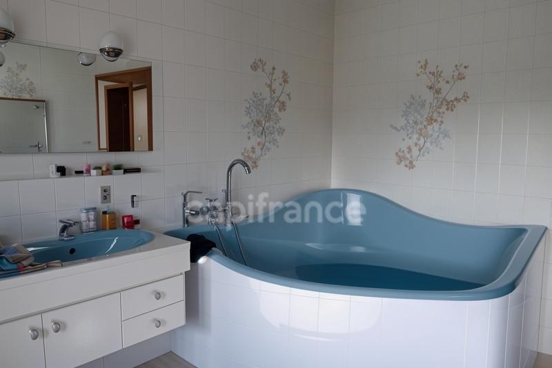 Maison bourgeoise - 218 m² - 1 pièce