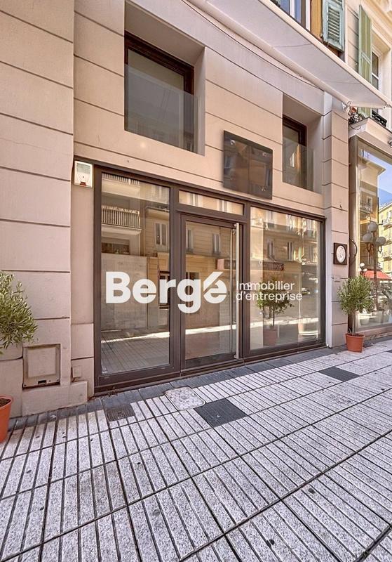 Local commercial - 255 m²