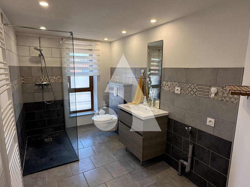 Maison - 98 m² - 5 pièces