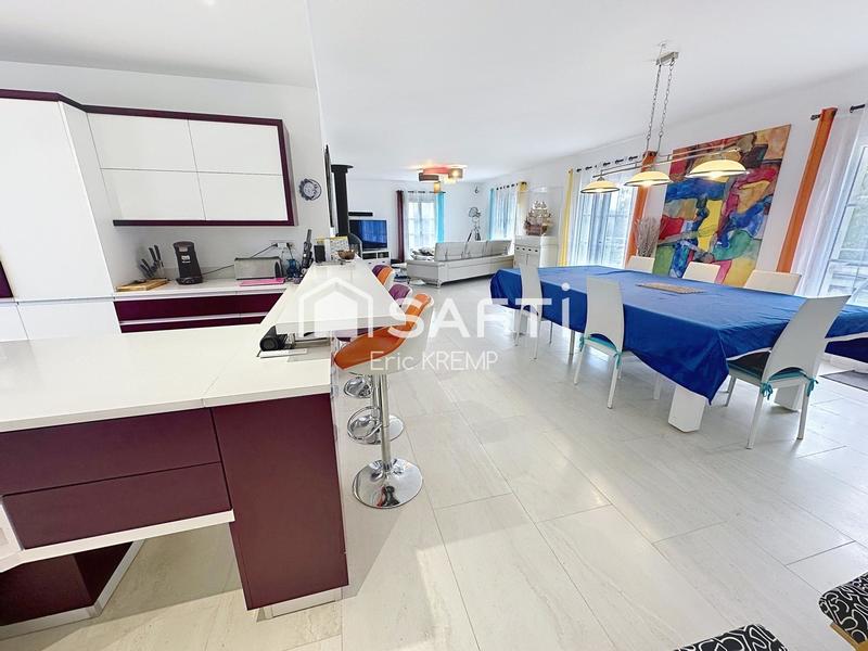 Maison - 230 m² - 7 pièces