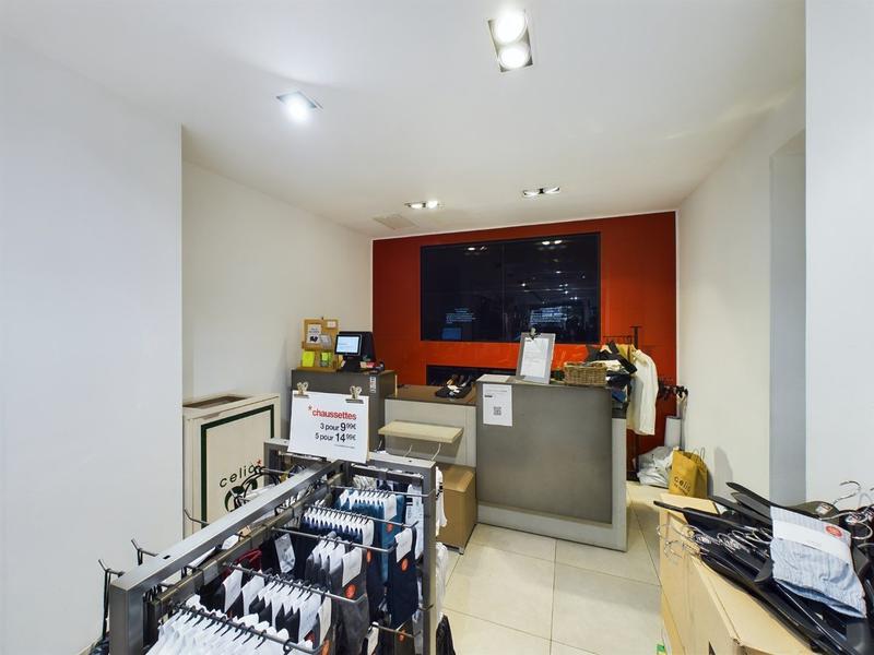 Fonds de commerce - Local commercial - 168 m²