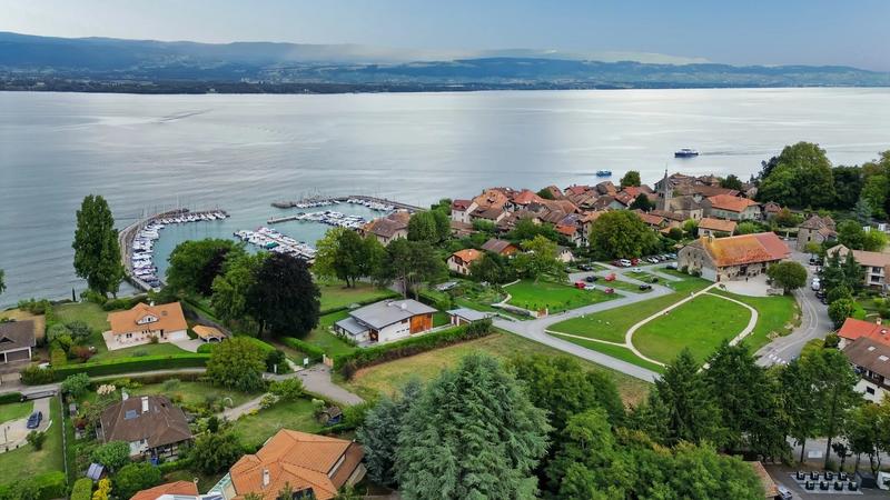 Maison - 230 m² - 7 pièces