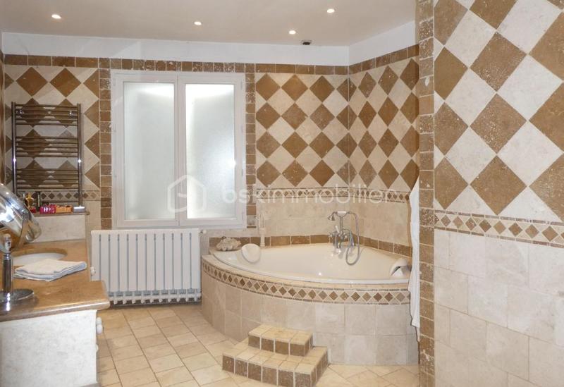 Maison en pierre - 174 m² - 4 pièces