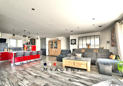 Maison - 107 m² - 5 pièces