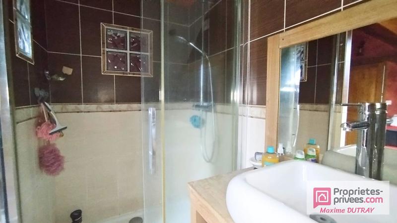 Maison - 104 m² - 4 pièces