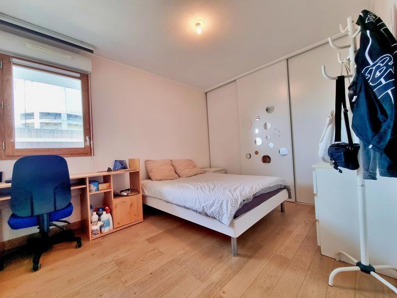 Appartement - 92 m² - 4 pièces